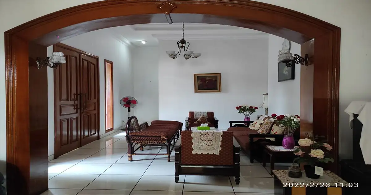 Rumah Second Kali Bata Jakarta Selatan Ruang Tengah
