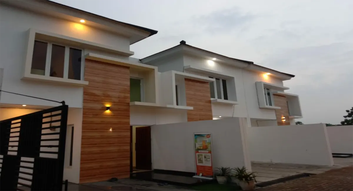 Rumah baru siap huni Jatiasih Bekasi fasad