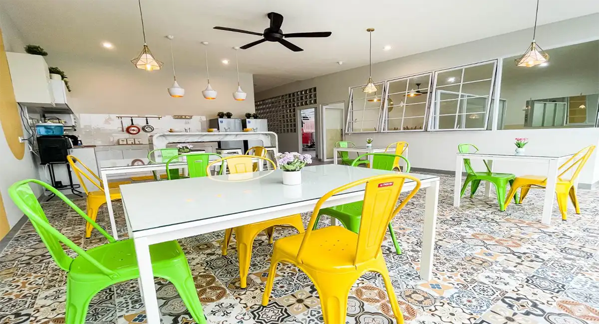 Kost Jakarta Barat Mangga Besar Ruang Dapur Meja Makan