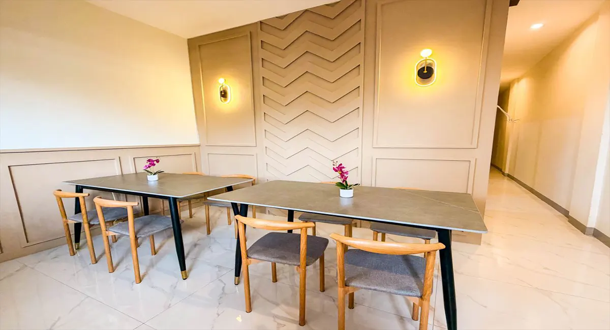 Kost Jakarta Barat Tanjung Duren Dinnin Room