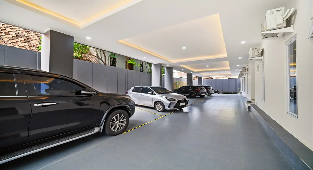 Kost Jakarta Pusat 79 Kamar Garasi Mobil Hadap Dinding Kamar