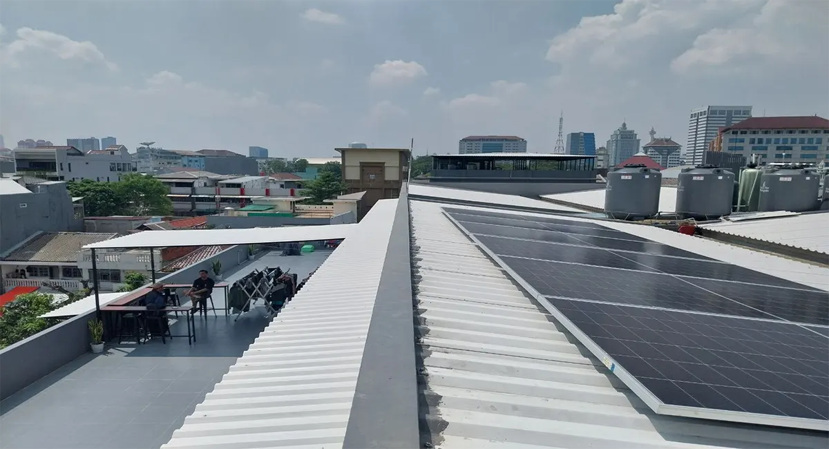 Kost Jakarta Pusat 79 Kamar Solar Panel
