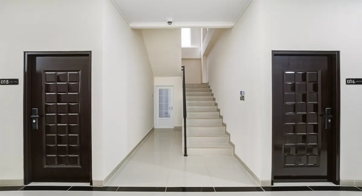 Kost Jakarta Pusat 79 Kamar Deret Pintu Kamar