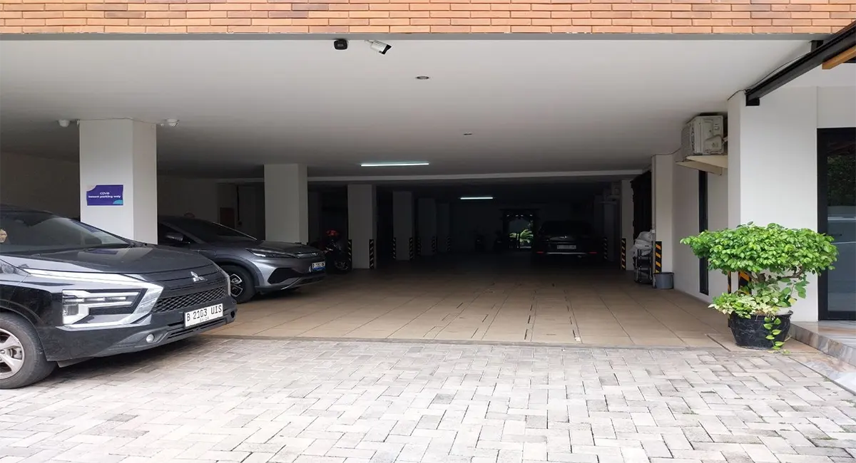 Kost Fatmawati Jakarta selatan Area Parkir