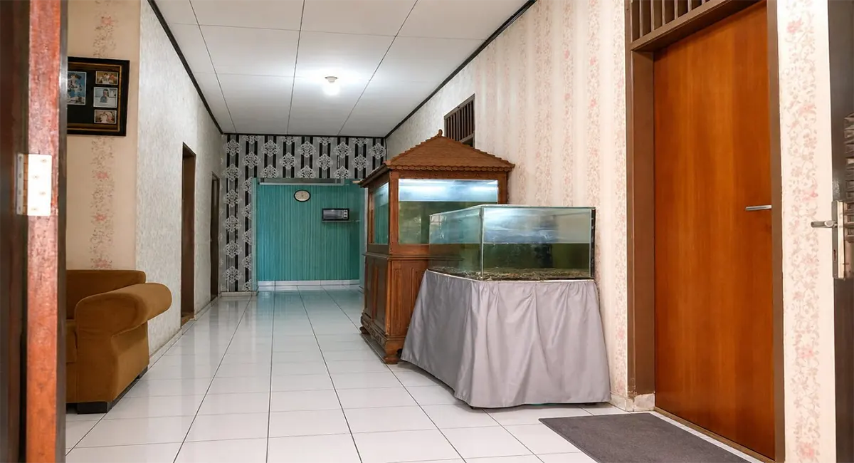 Jual Kost Kebayoran Baru Jakarta Selatan 14 Kamar Ruang Tengah