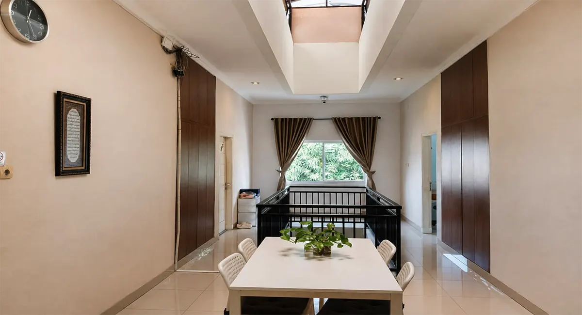 Jual Kost Premium Kebayoran Baru Jakarta Selatan Communal Area Lantai 2