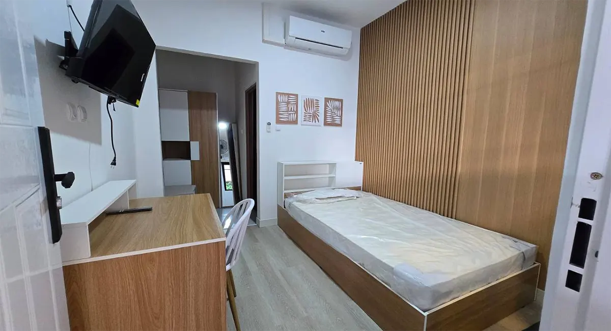 Jual Kost Jakarta Timur Ciracas Kamar Tidur Pandangan dari Luar Pintu